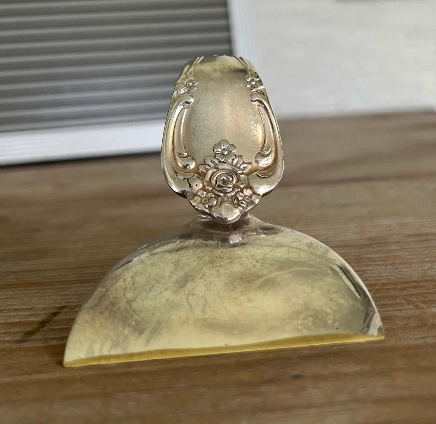 Ergonomic Spoon Cheese Knife - VANESSA - #5699