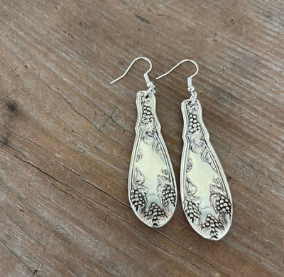 Upcycled vintage silverplate spoon earrings La Concorde pattern, 3 inches long with grape motif
