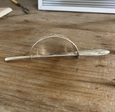 Cake Server Hair Barrette - QUEEN BESS - #5685