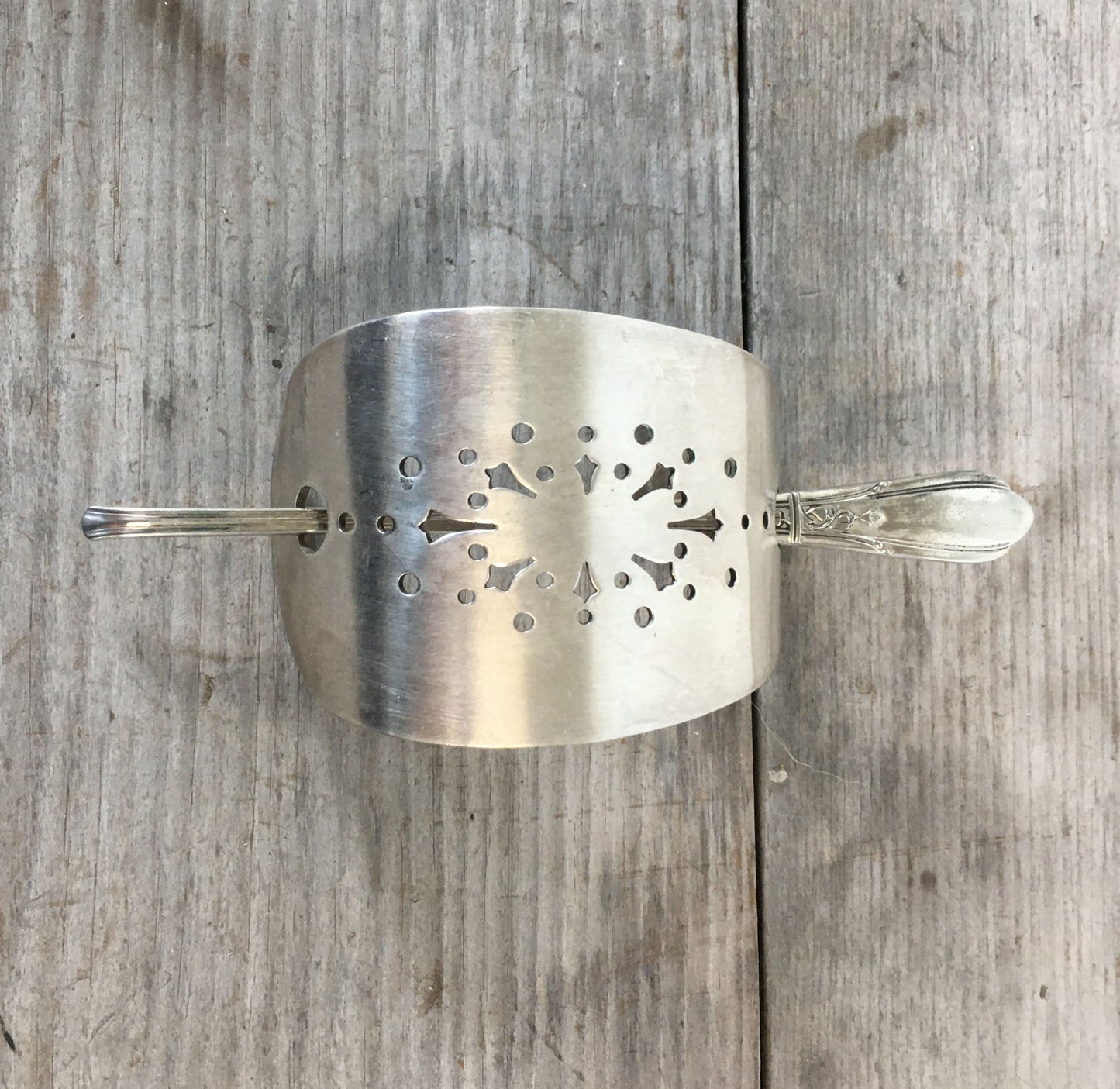 Cake Server Hair Stick Barrette - #3641