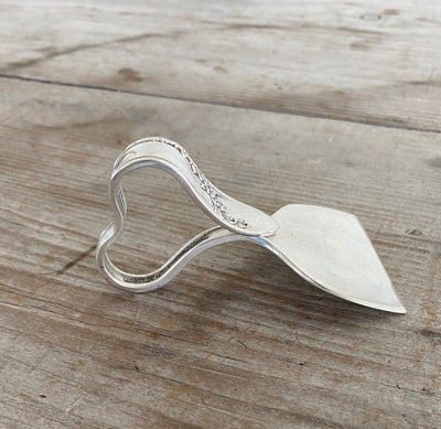 Ergonomic Spoon Cheese Knife - QUEEN BESS II