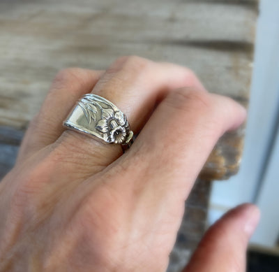 Spoon Ring - DAFFODIL