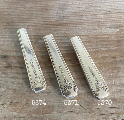 Knife Vase or Boutonniere with Magnet - MILADY