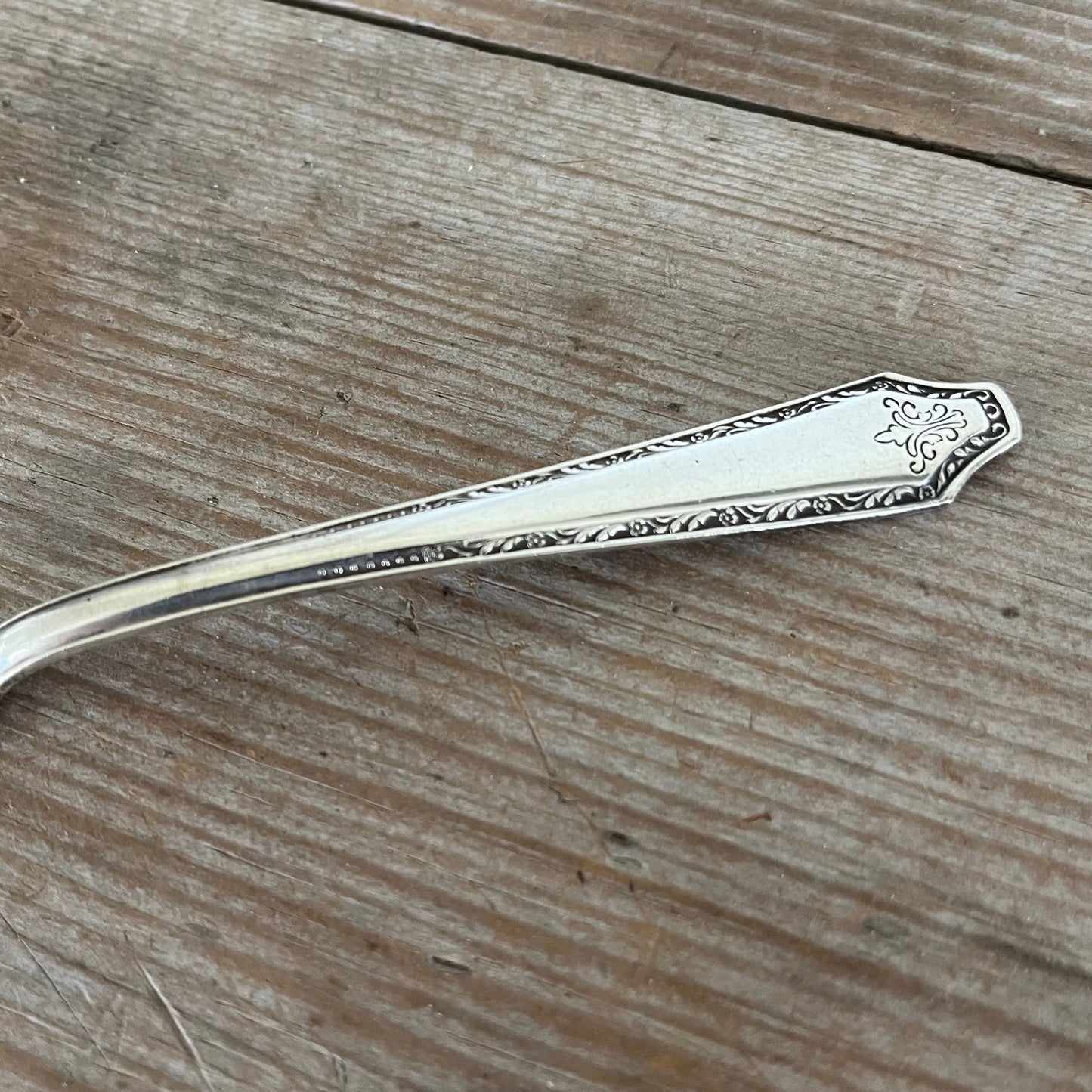WHO CUT THE CHEESE? Hand-Stamped Spreader Knife - #5305