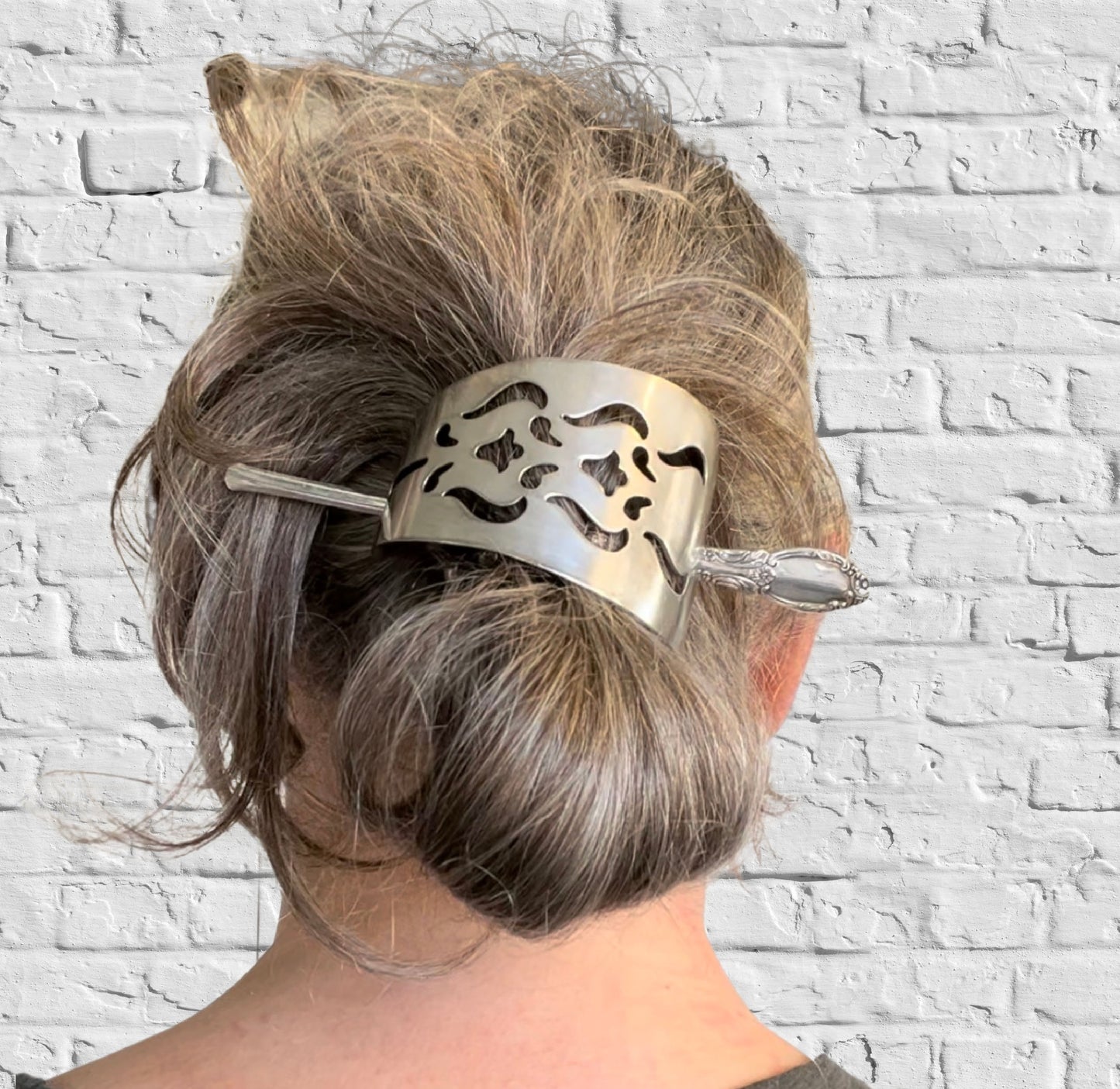 Cake Server Hair Barrette - ENCHANTMENT - #5586