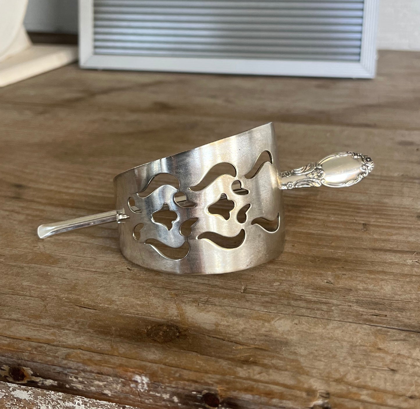 Cake Server Hair Barrette - ENCHANTMENT - #5586