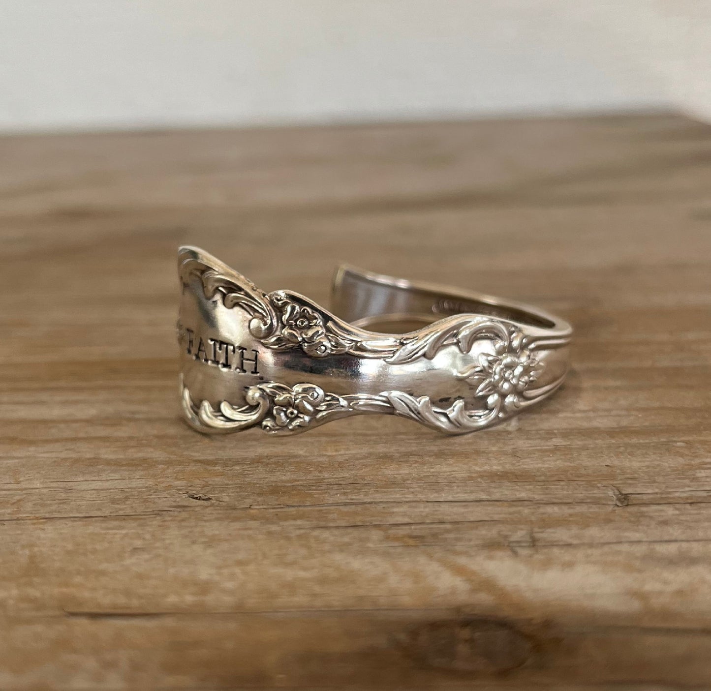 Spoon Cuff Bracelet - FAITH - GRAND ELEGANCE - #5609