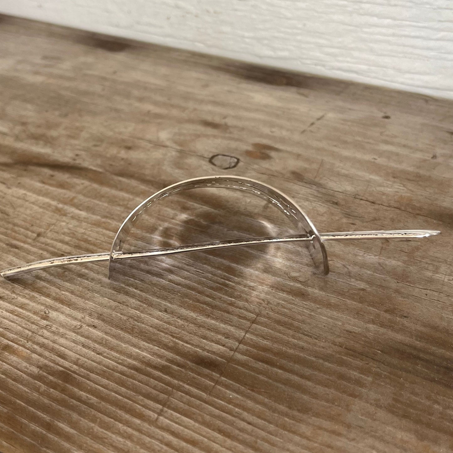 Cake Server Hair Barrette - REGENT - #5620