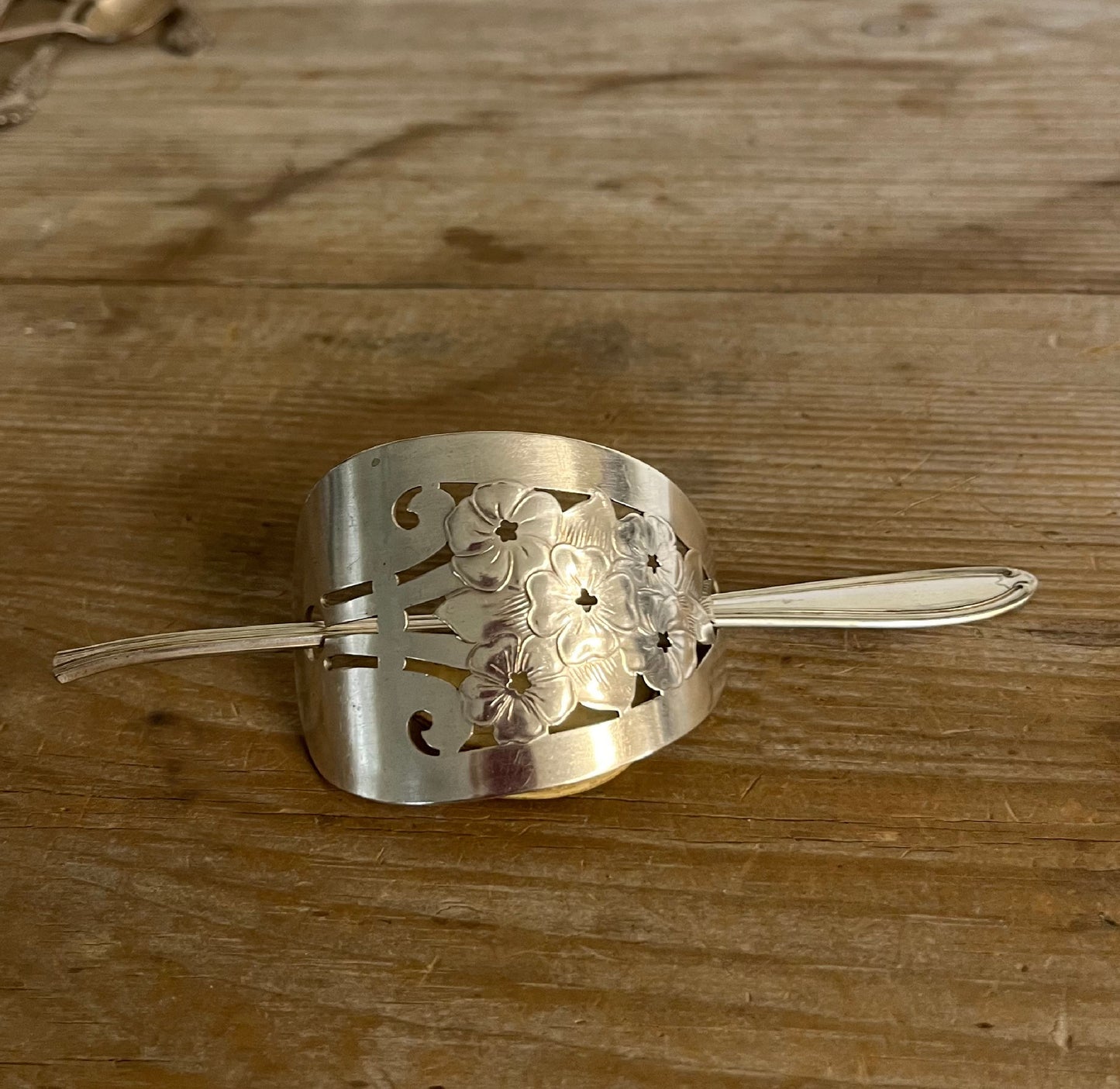 Cake Server Hair Barrette - #5787