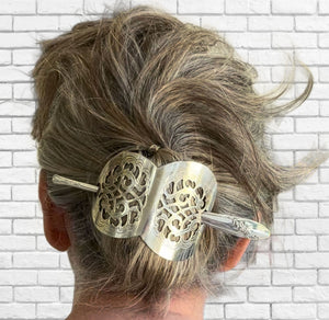 Cake Server Hair Barrette - QUEEN BESS II - #5801