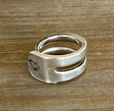 Fork Tine Ring - Double - BEATING HEART - SIZE 7.5 - #6028