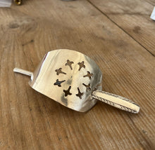 Cake Server Hair Barrette - SHARON- #6038