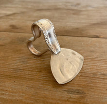 Ergonomic Spoon Cheese Knife - SHARON- #6049