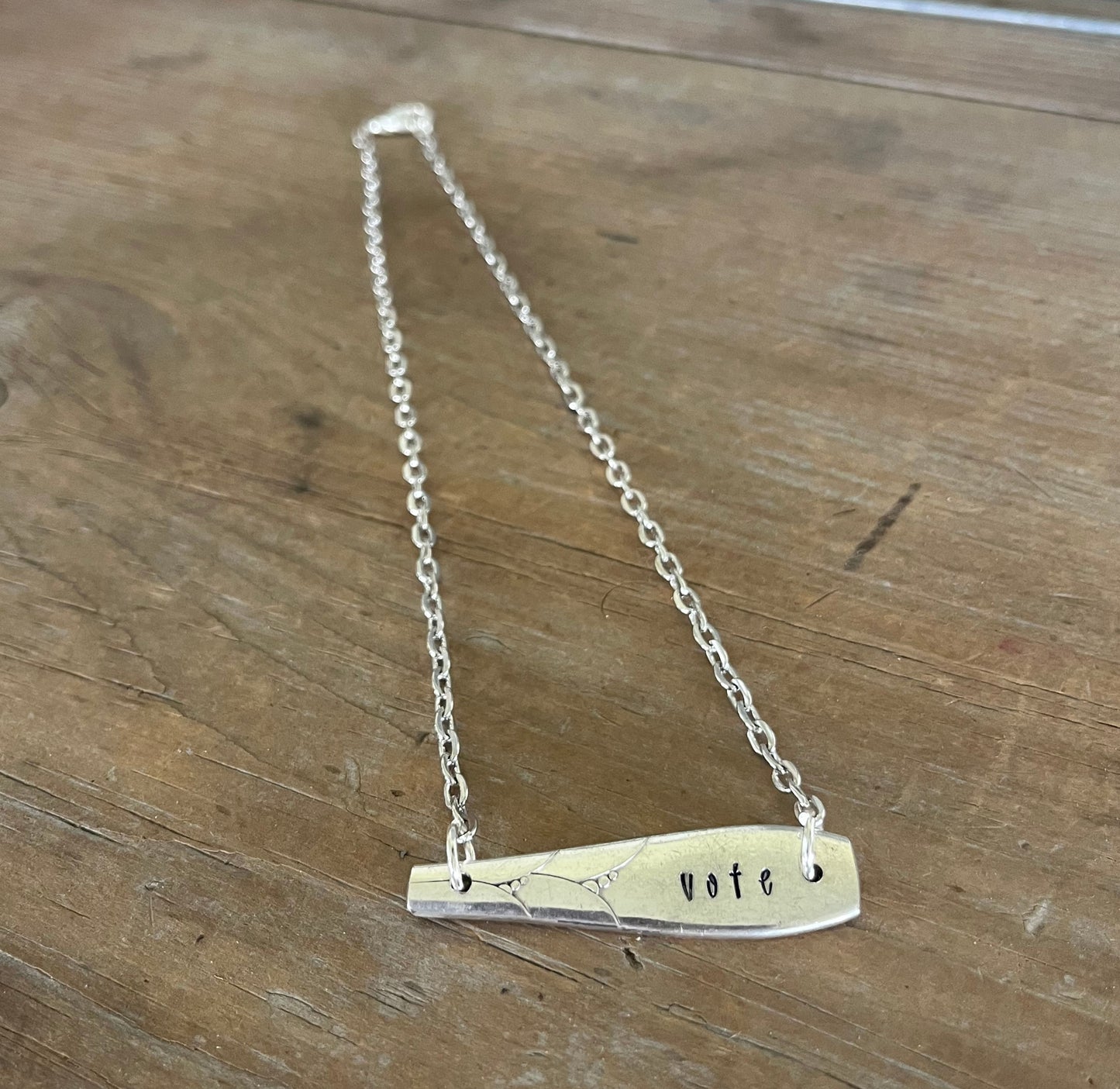 Bar Necklace - VOTE - LADY HAMILTON - #6182