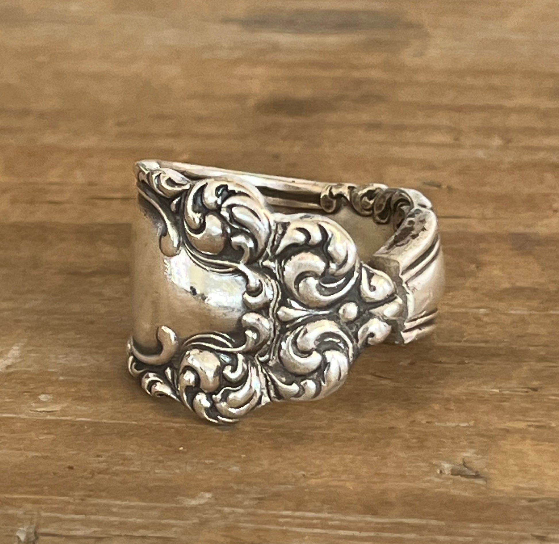 Detailed view of Imperial silverplate spoon ring size 9.5 - handcrafted from upcycled vintage silverware - Laughing Frog Studio
