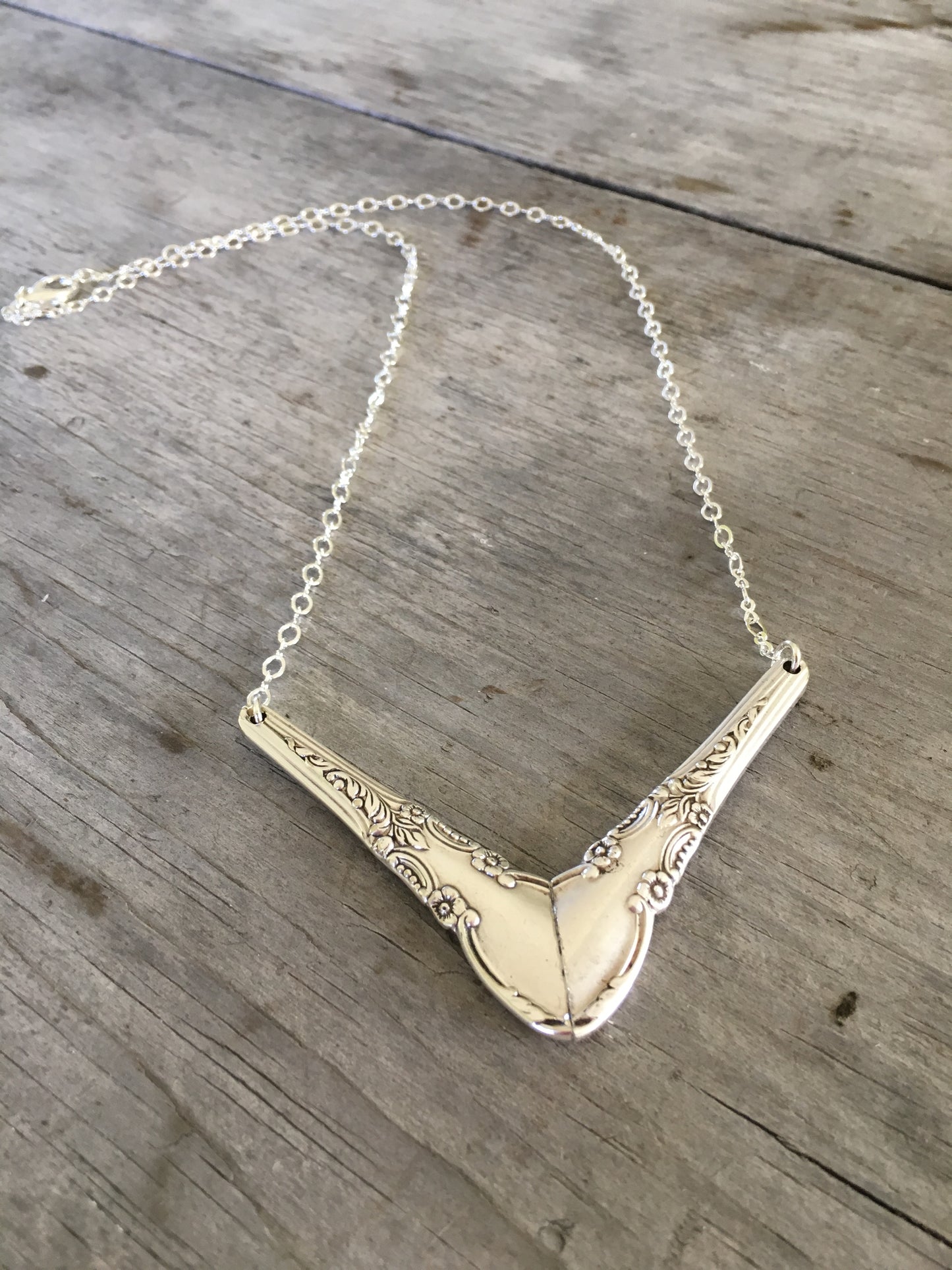 Spoon Chevron Necklace - ENCHANTMENT- #3985