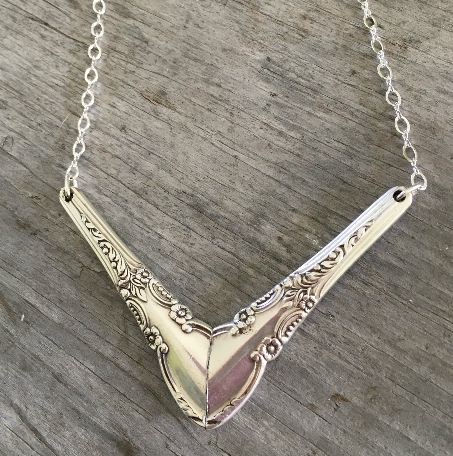 Spoon Chevron Necklace - ENCHANTMENT- #3985