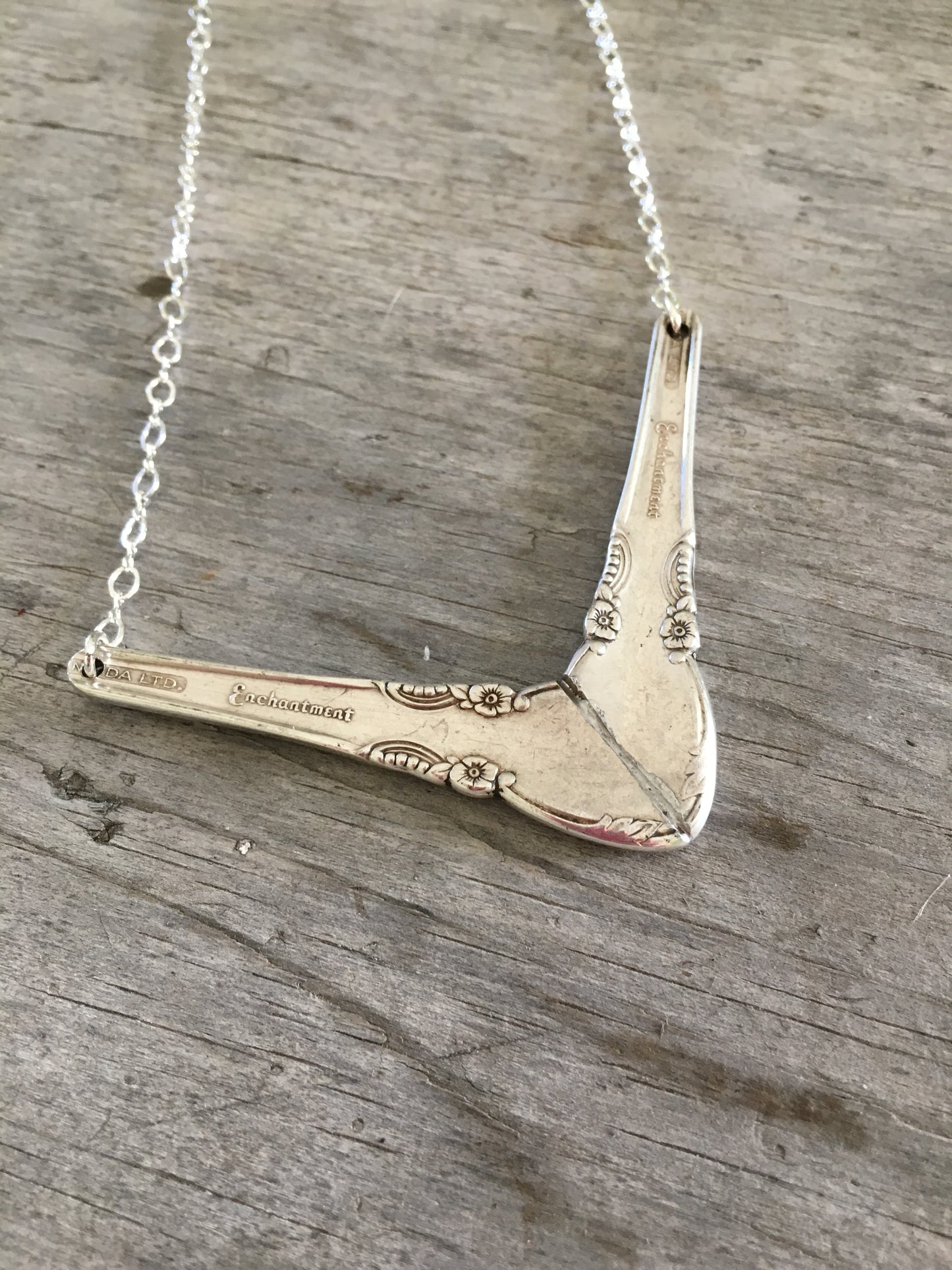 Spoon Chevron Necklace - ENCHANTMENT- #3985