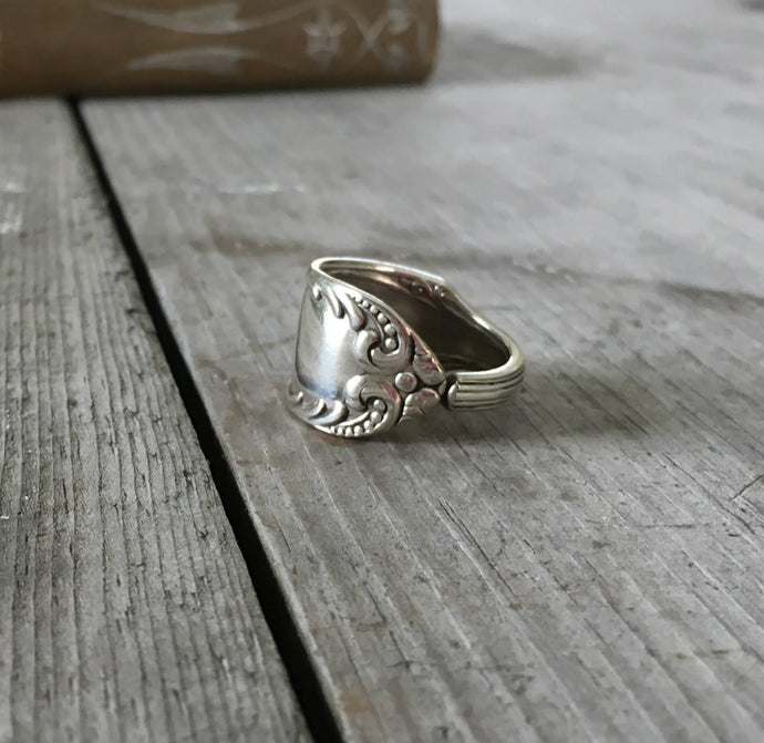 Spoon Ring Size 10 Holmes and Edwards Unique