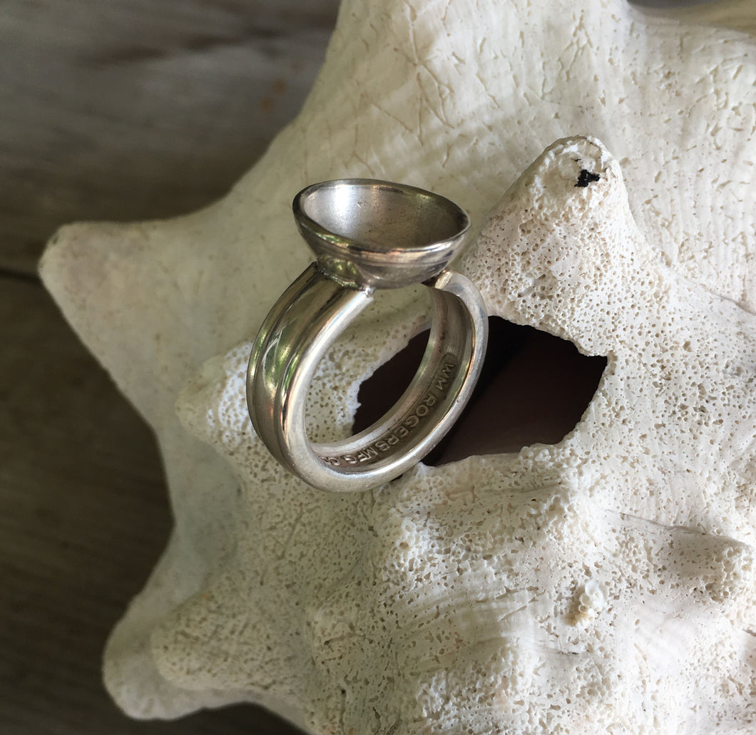 Spoon Ring with Bowl Top