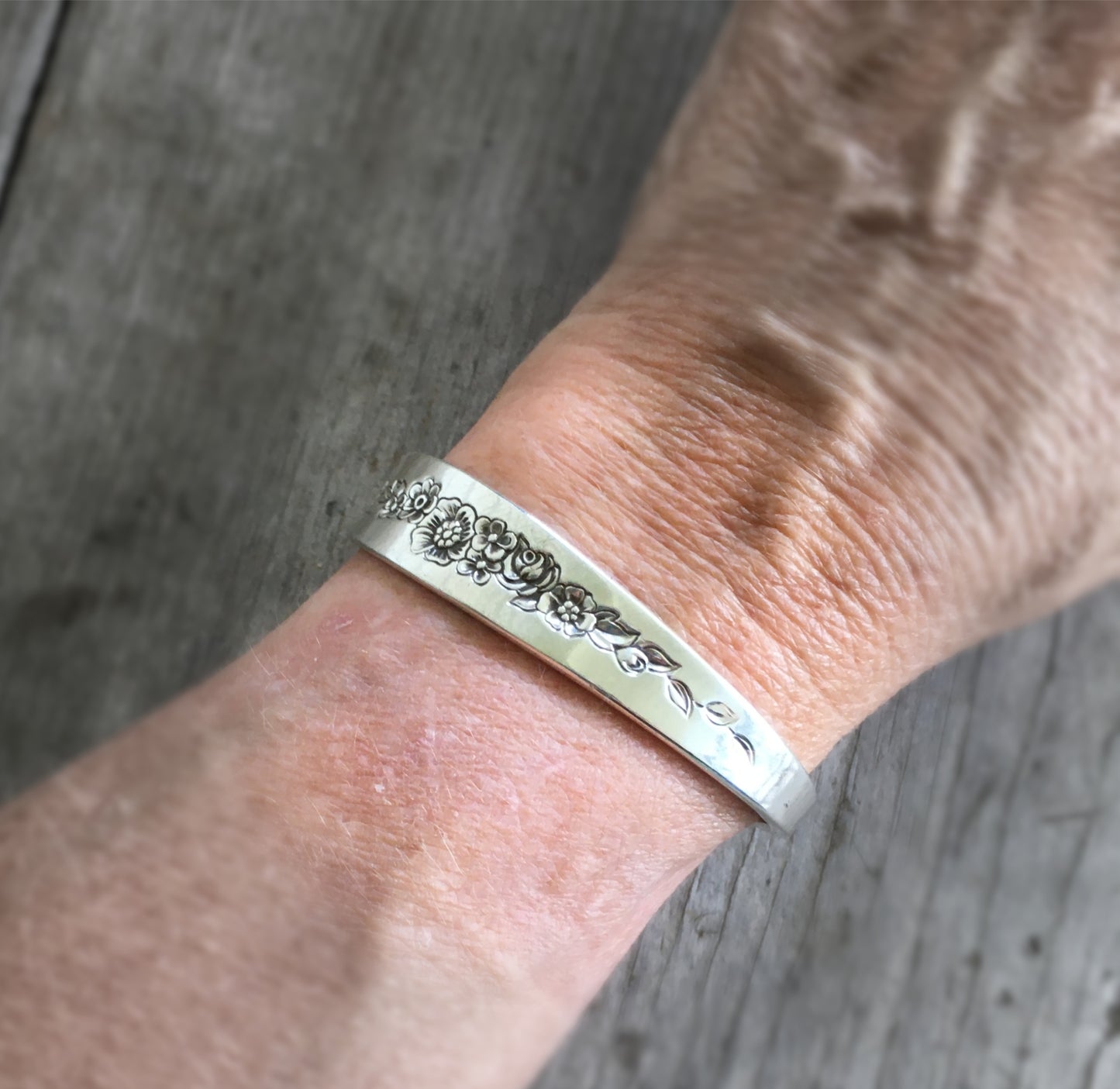 Spoon Cuff Bracelet - LAUREL MIST - #4398