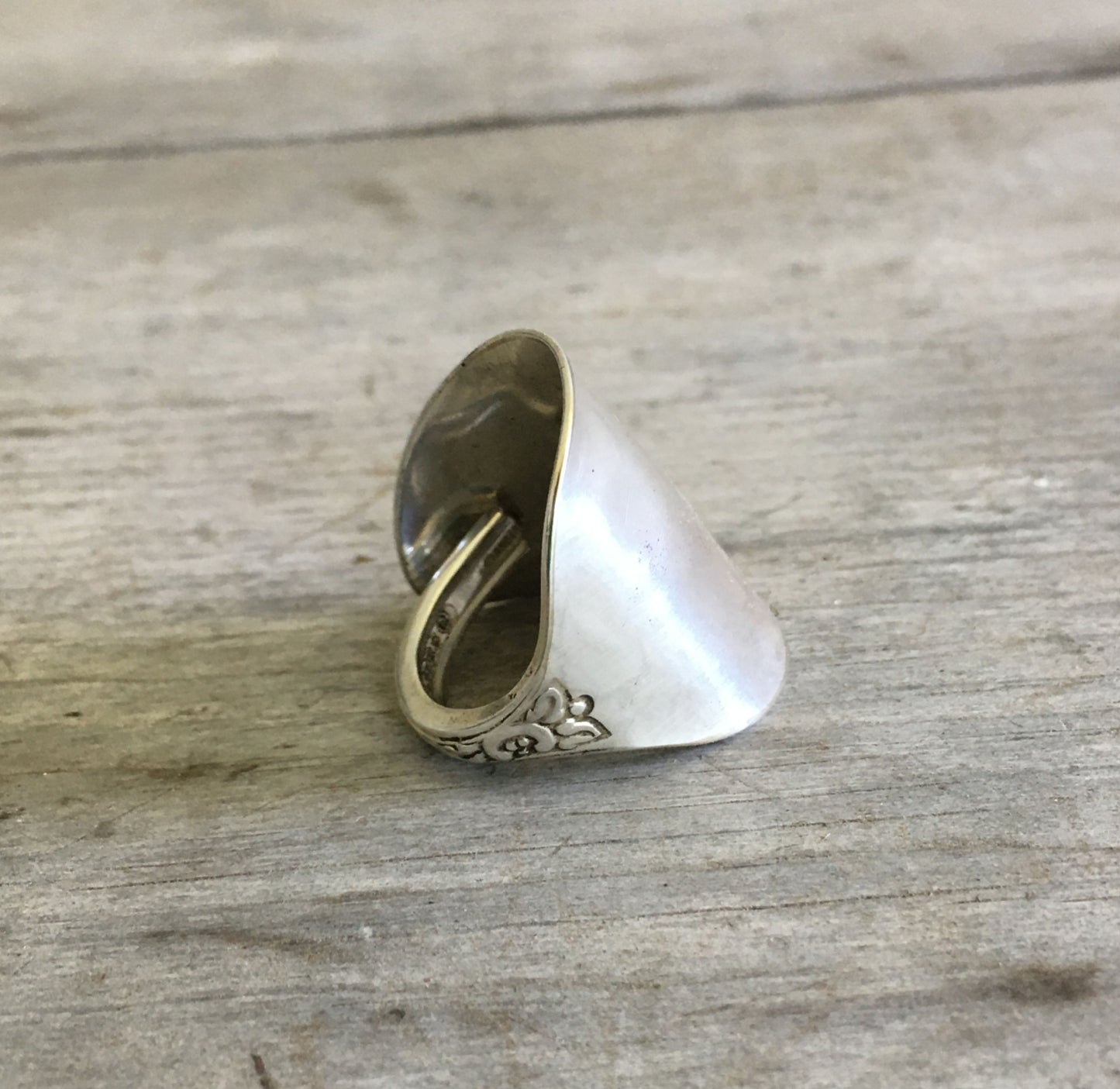 Spoon Cuff Ring Size 8.5 1881 Rogers Londontown Enchantment