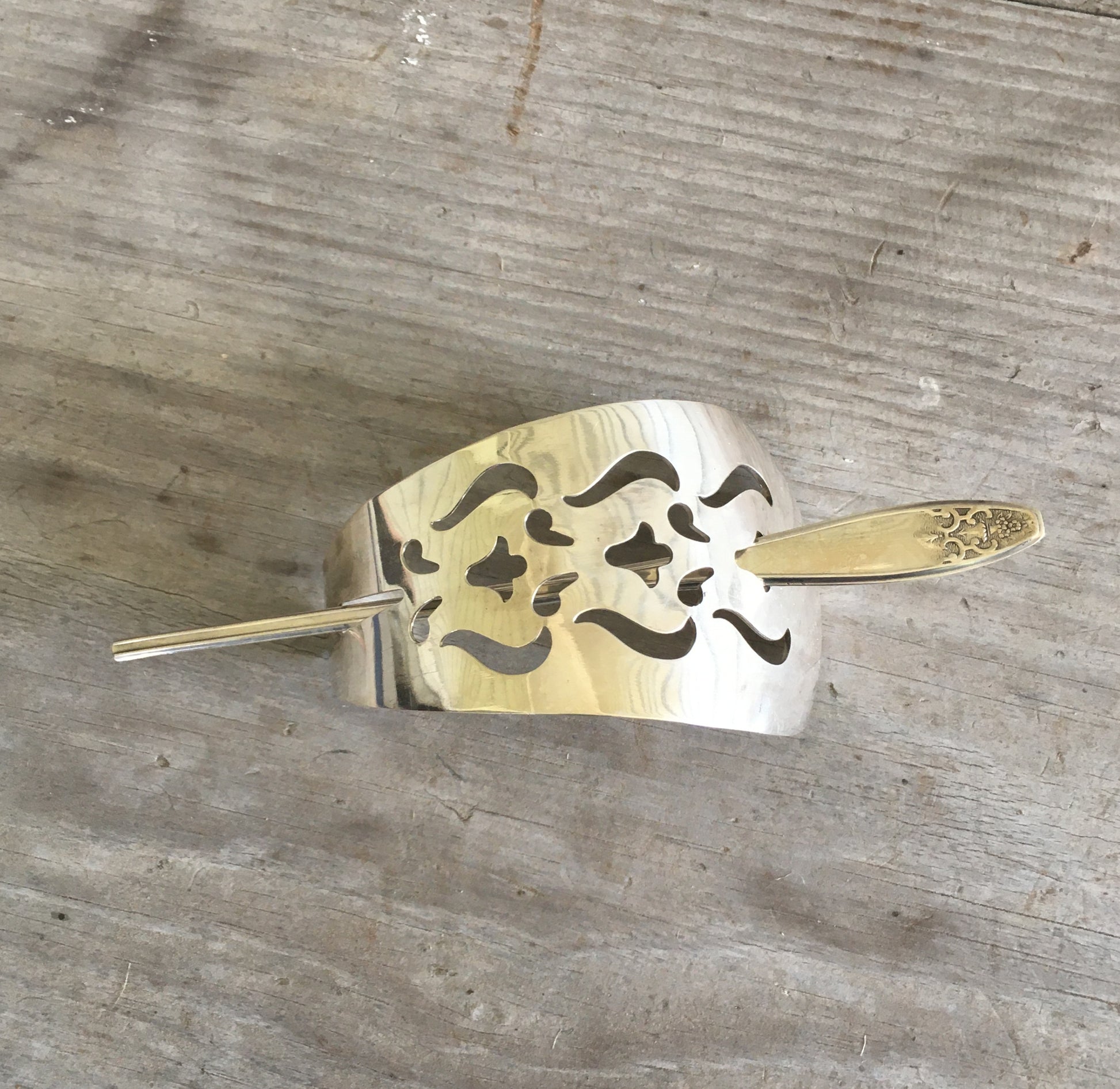 Vintage Cake Server Stick Barrette