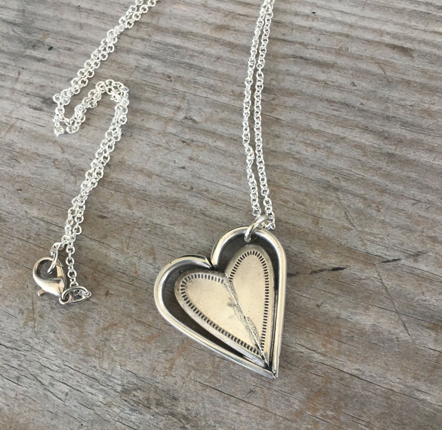 Spoon Heart Pendant Necklace - Grosvenor - #4640