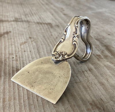 STERLING Ergonomic Spoon Cheese Knife - Easterling - #4870