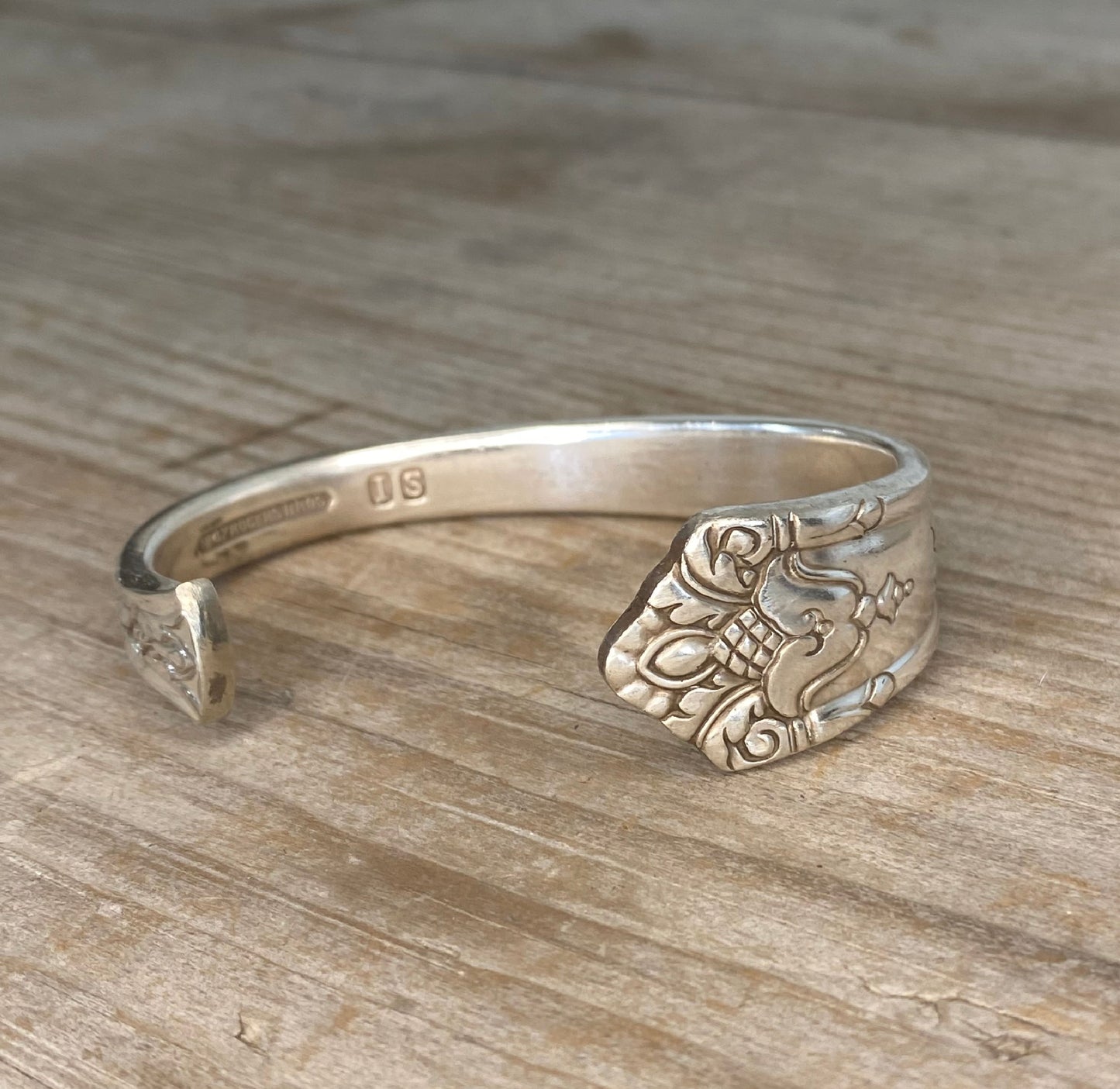 Spoon Cuff Bracelet - HER MAJESTY - #4984