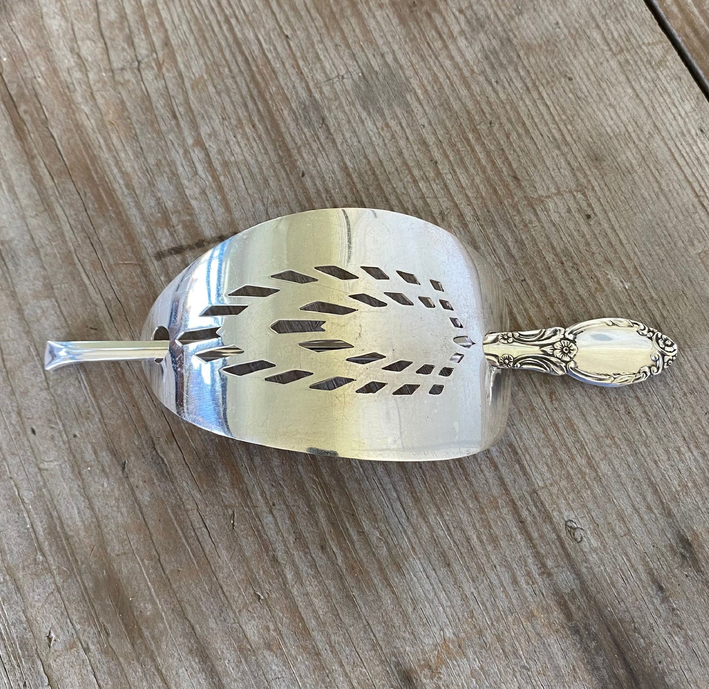 Cake Server Hair Stick Barrette - ENCHANTMENT