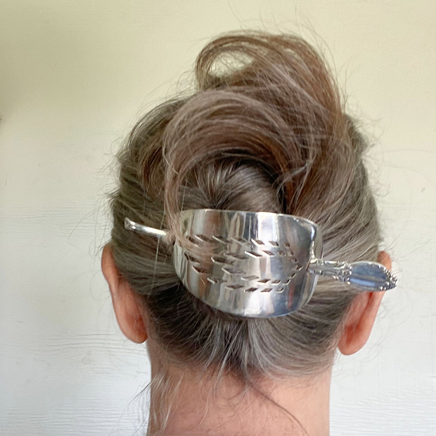 Cake Server Hair Stick Barrette - ENCHANTMENT