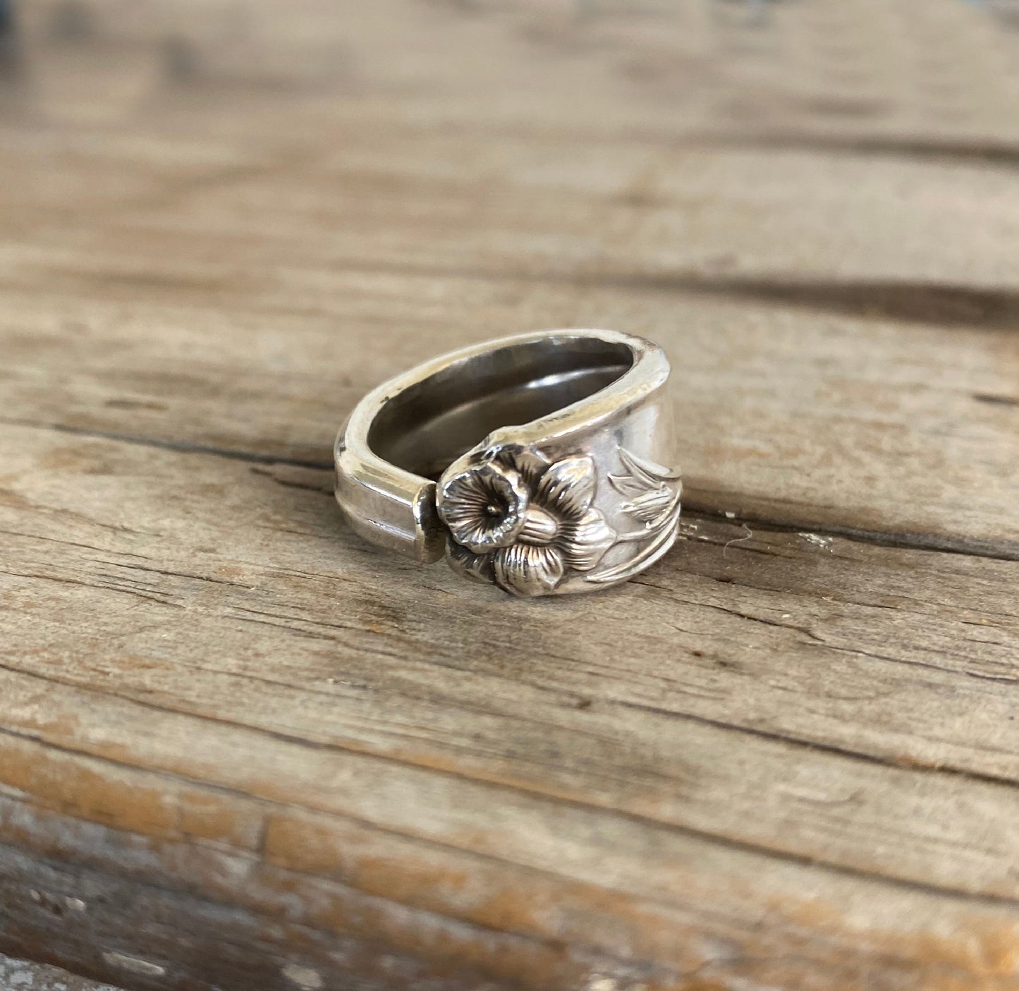 Spoon Ring - DAFFODIL