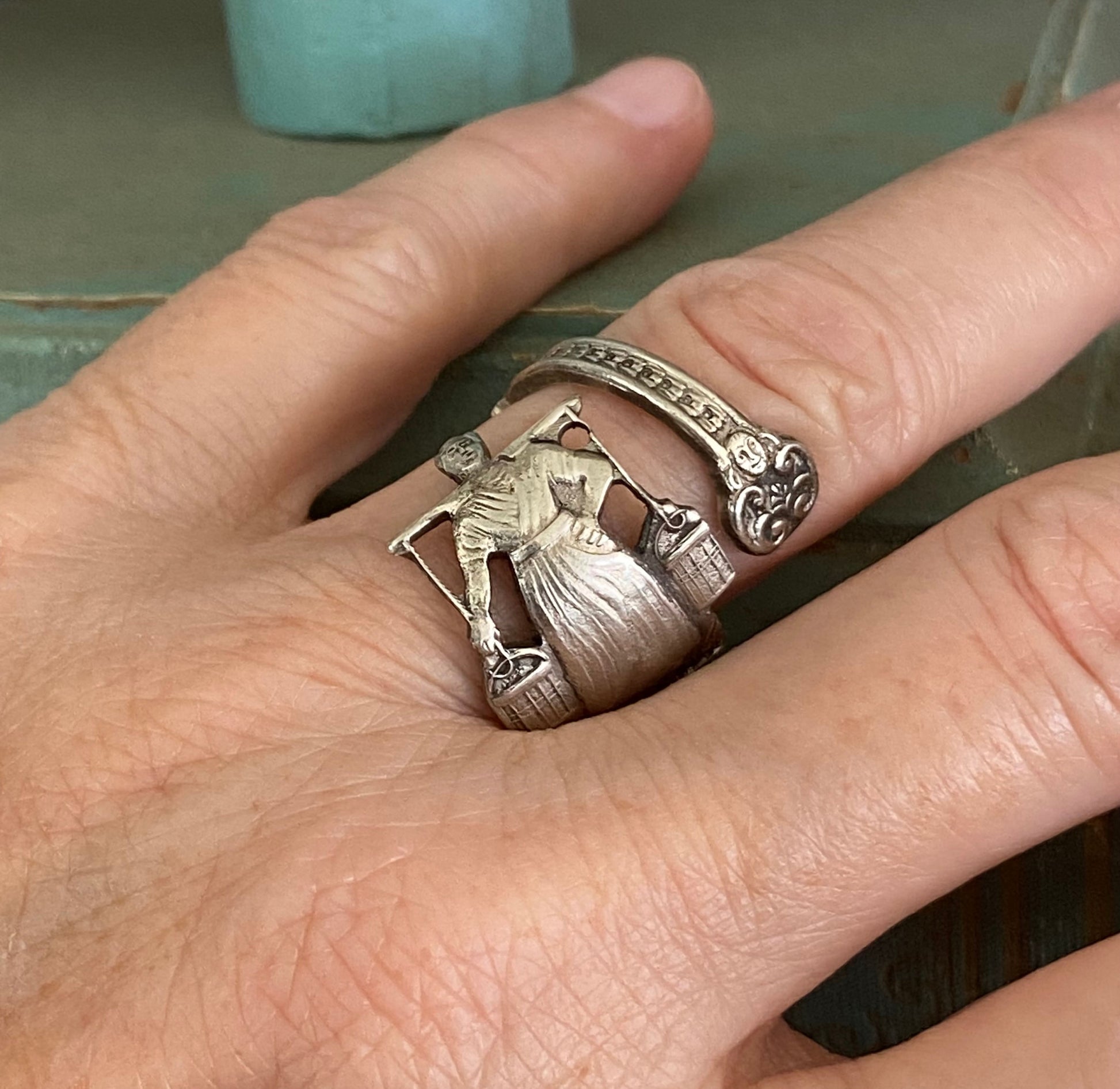 Coil Wrap spoon ring of a Dutch Milk Maid