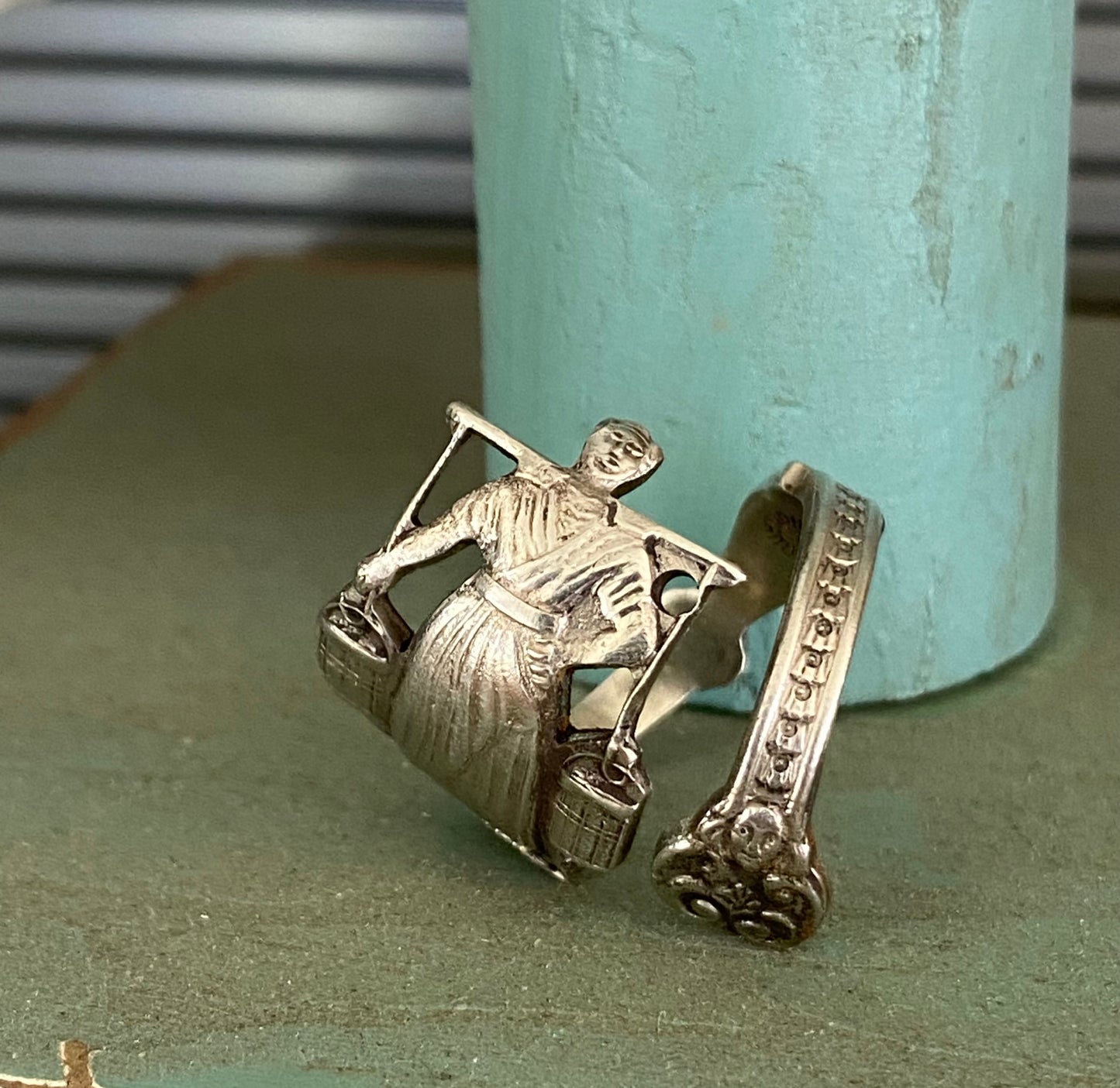 Coil Wrap spoon ring of a Dutch Milk Maid