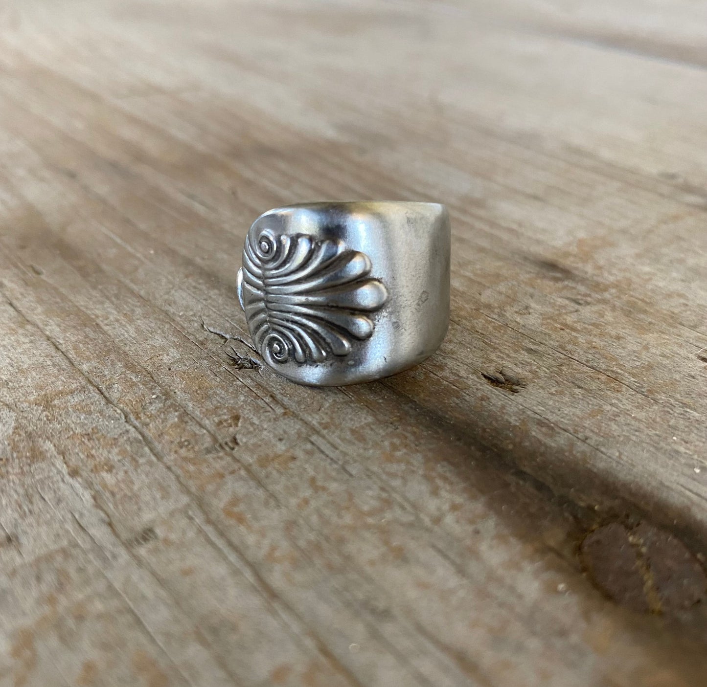 SHELL spoon ring made from upcycled vintage silverware - handmade jewelry