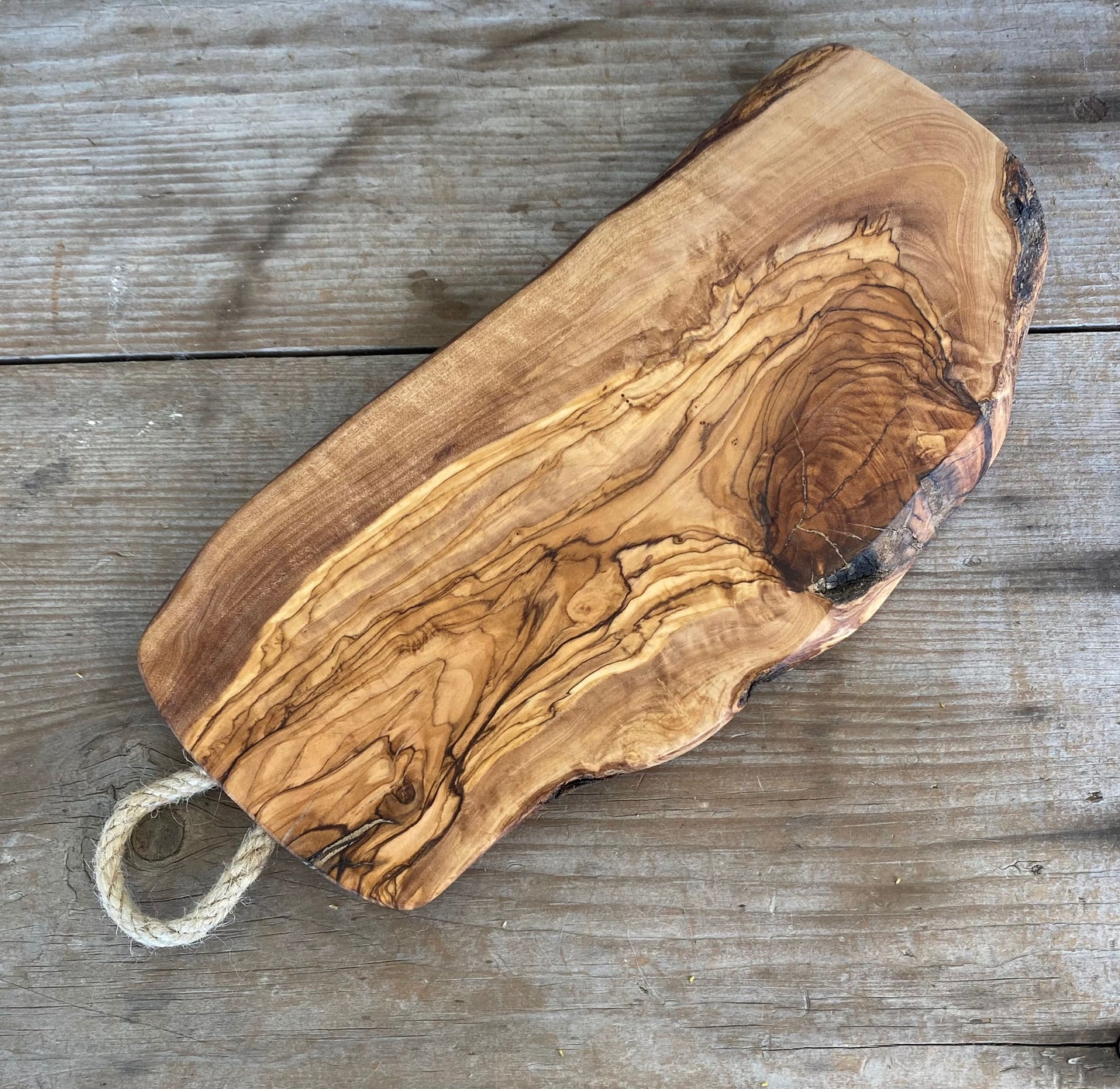 Artisan olivewood charcuterie board - heirloom quality Italian craftsmanship with natural wood grain
