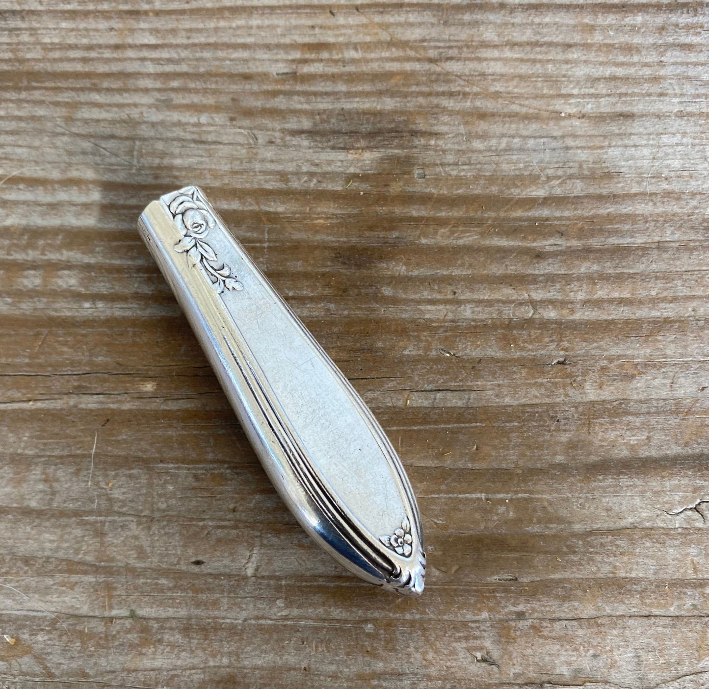 Knife Vase or Boutonniere with Magnet - ROSEMARY - #5389