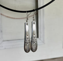 Spoon Earrings - TRIUMPH - #5527