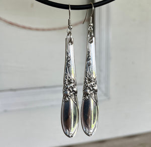 Spoon Earrings - WHITE ORCHID - #5528