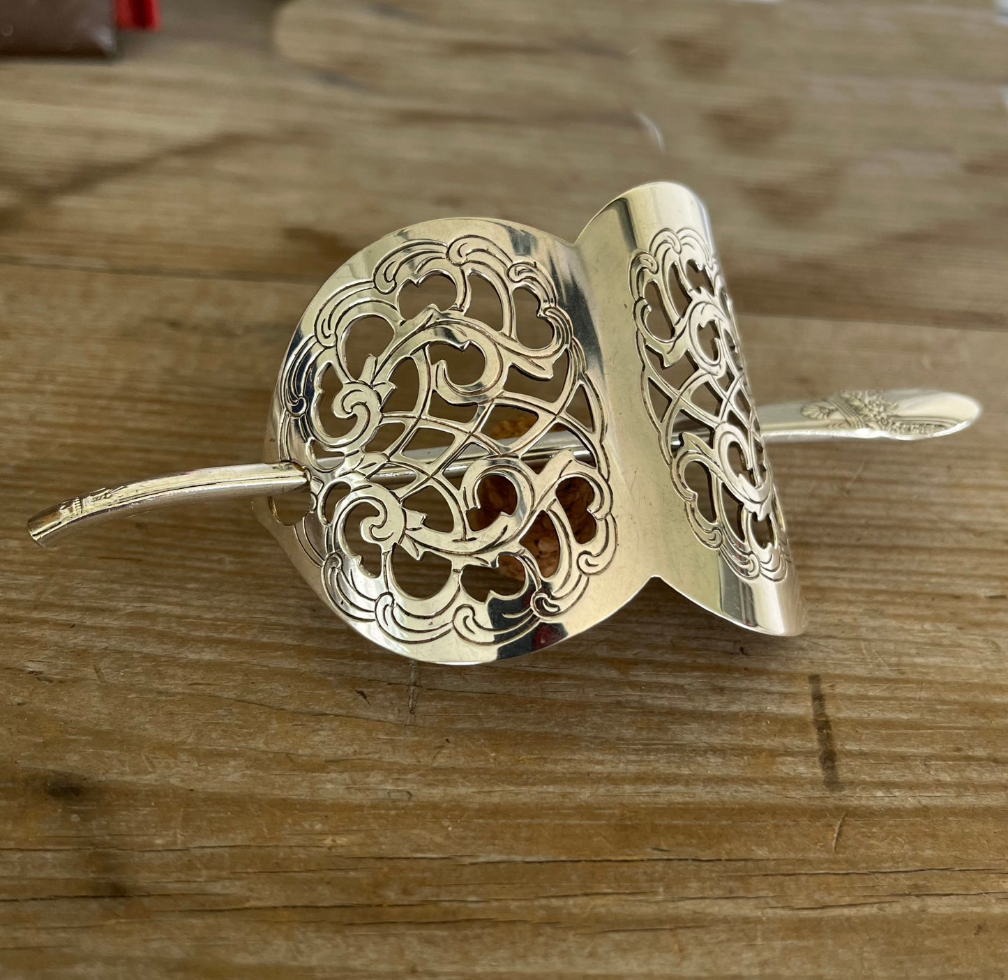 Cake Server Hair Barrette - FIRST LOVE + RAIMOND - #5541