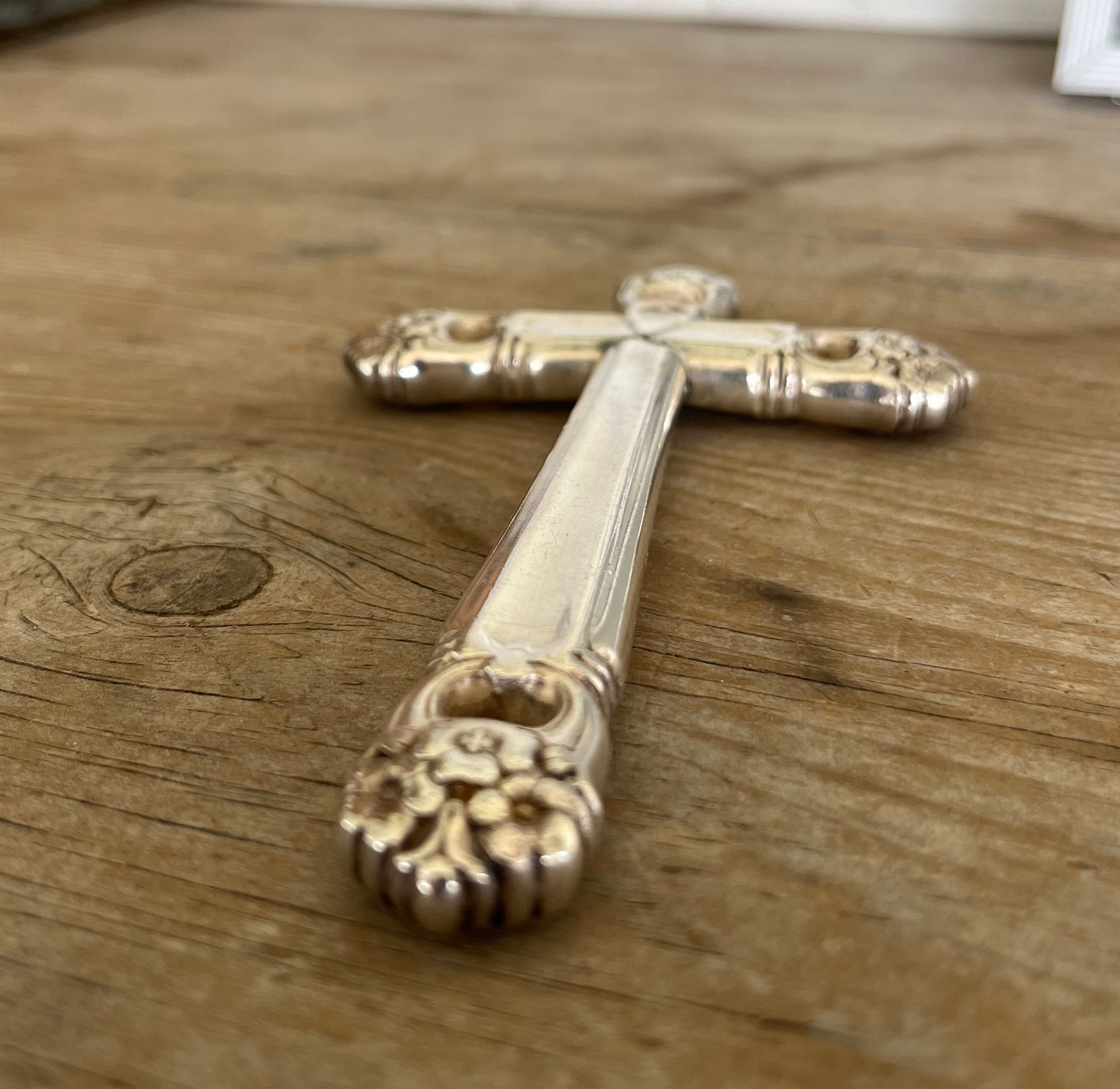 Side view of handcrafted knife cross Bible bookmark - Eternally Yours silverplate