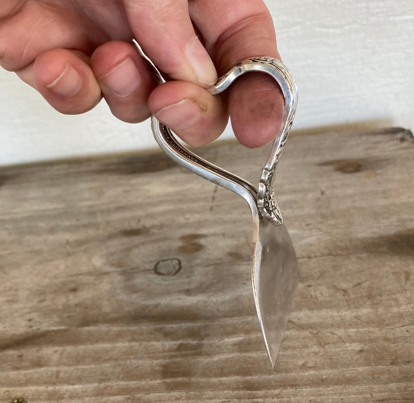 Ergonomic Spoon Cheese Knife - RENDEZVOUS - #5359