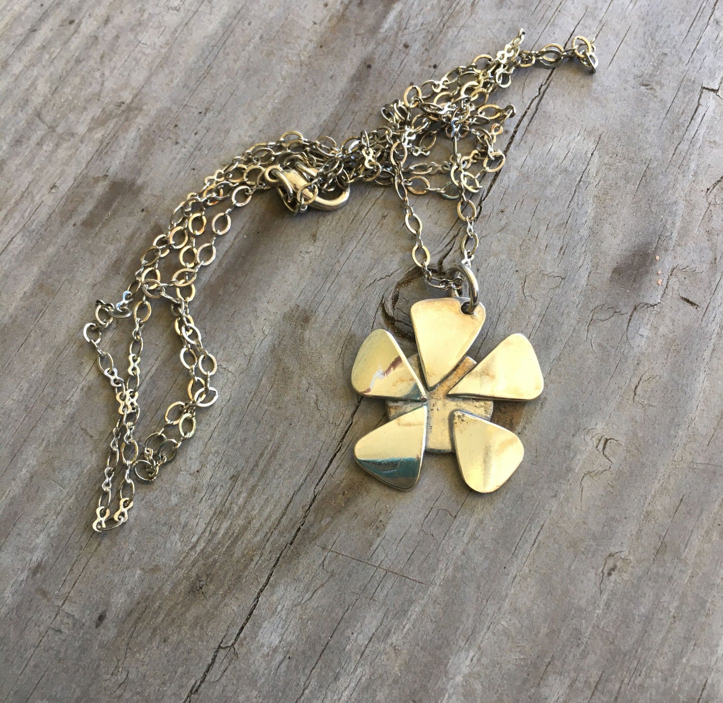 Back of Spoon Bowl Flower Necklace