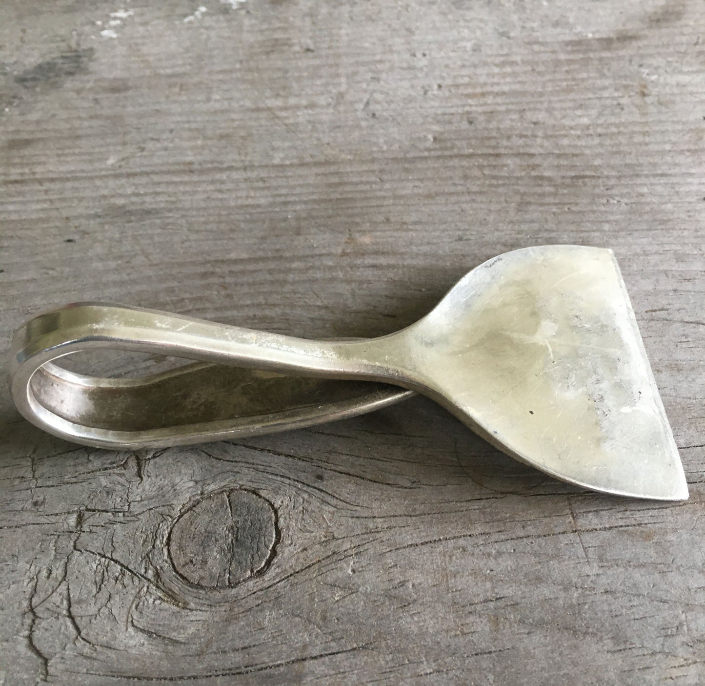 Spoon Cheese Knife - WHO CUT THE CHEESE - #4384