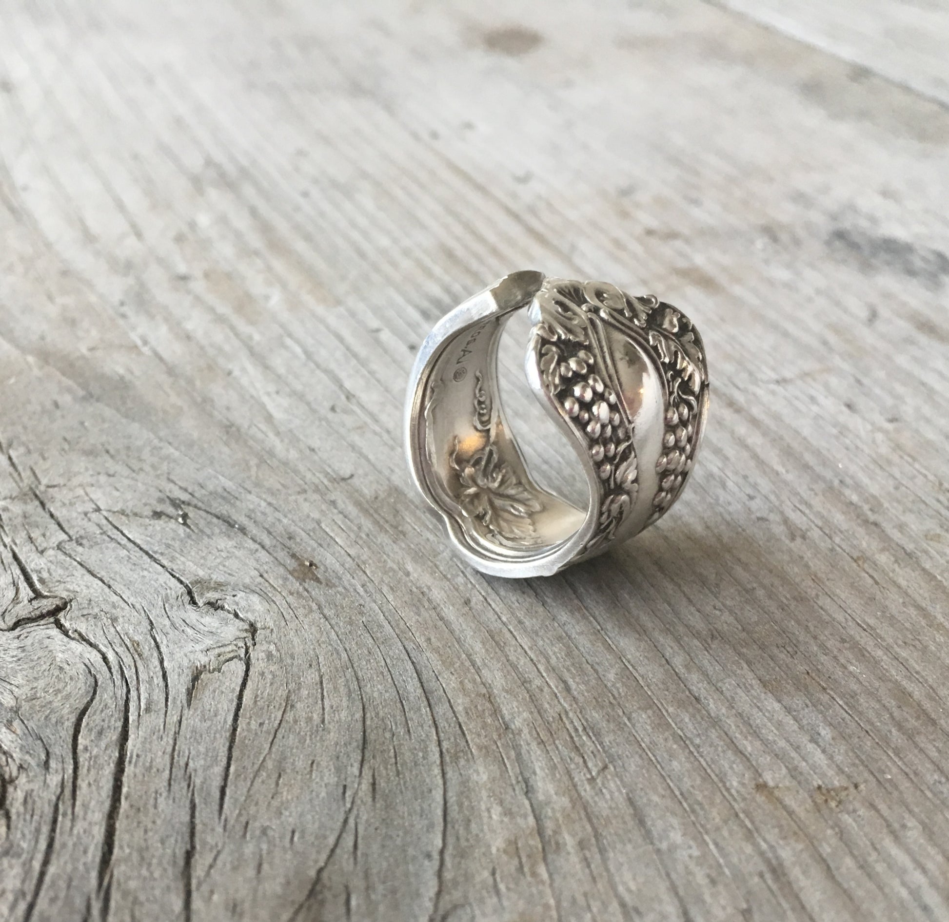 Interior view of vintage grapes spoon ring detail carrying over into the inside of the ring