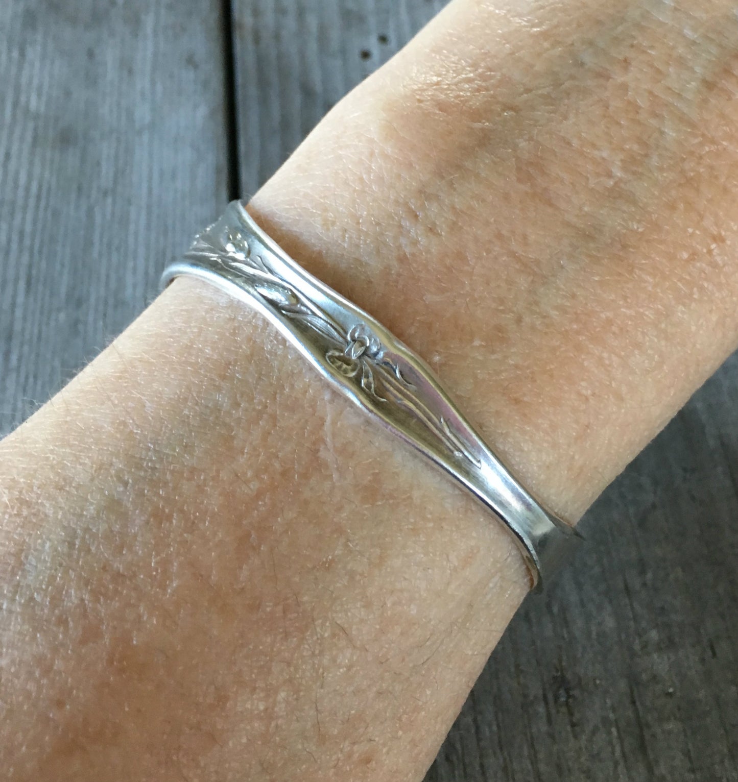 Spoon Cuff Bracelet - CARNATION - #4036