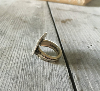 Spoon Ring Heart Shaped Hiawatha Size 7 3523 Side View