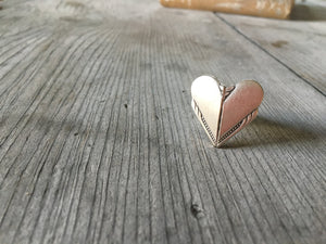 Spoon Ring Heart Shaped Hiawatha Size 7 3736 Slight Angled View