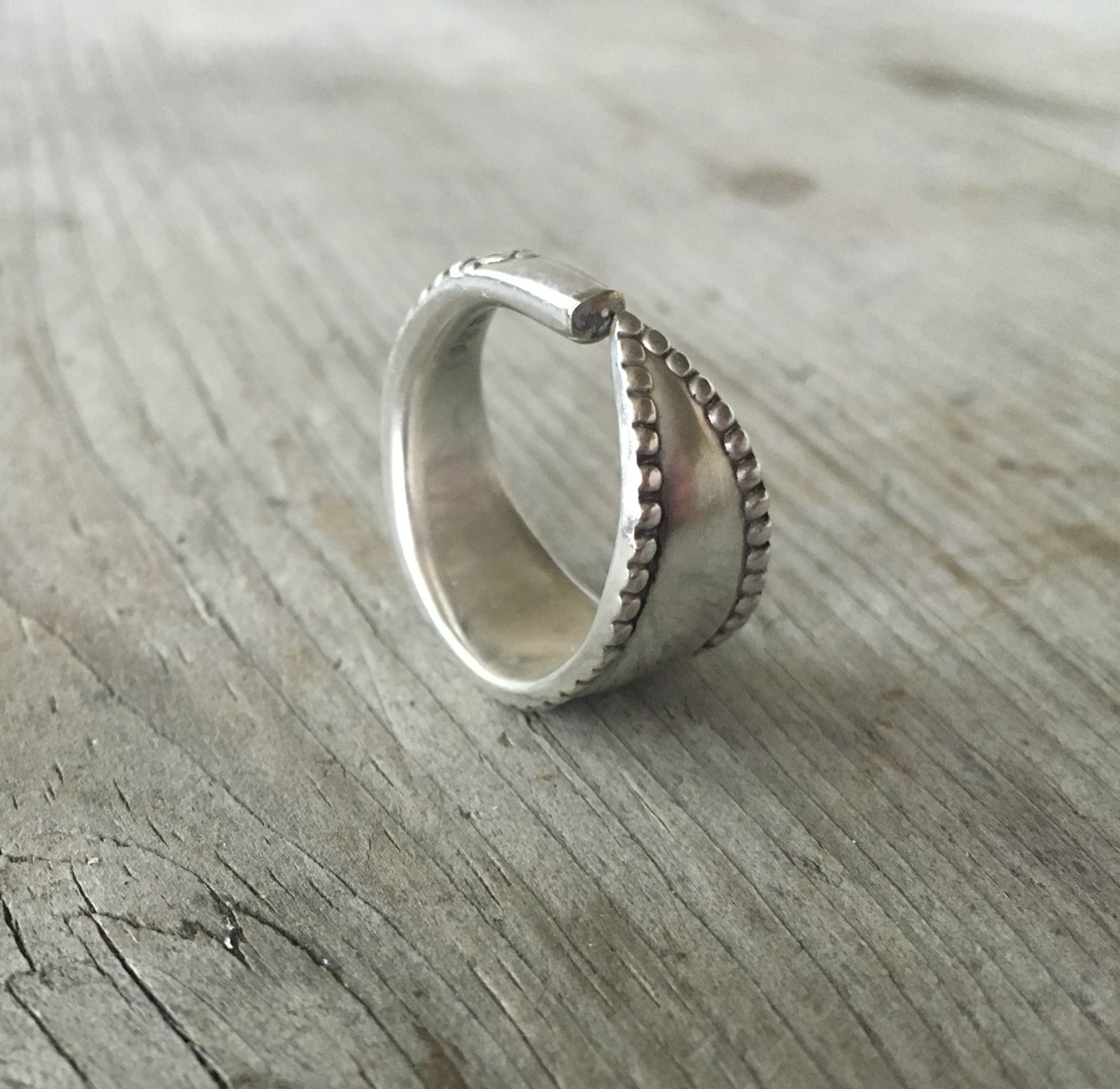 Vertical view of Spoon Ring from 1847 Rogers Vesta Size 10